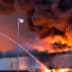 istock-537355972-large-fire-at-a-warehouse-in-bramley-leedsen-kopieren