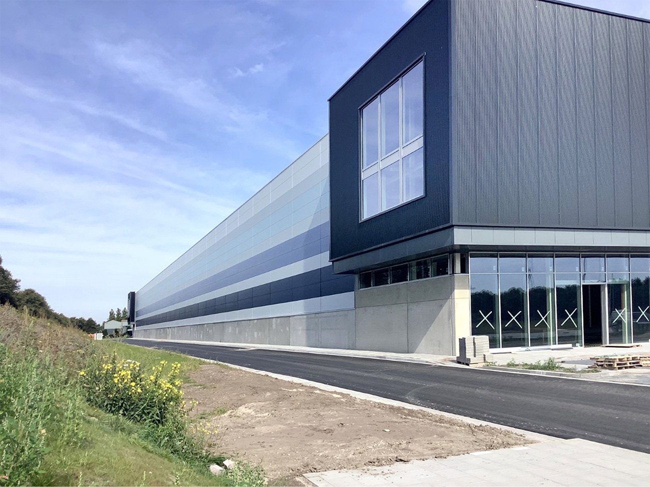 Eerste Fase Van XXL distributiecentrum Op Voormalige Philips site Wordt 