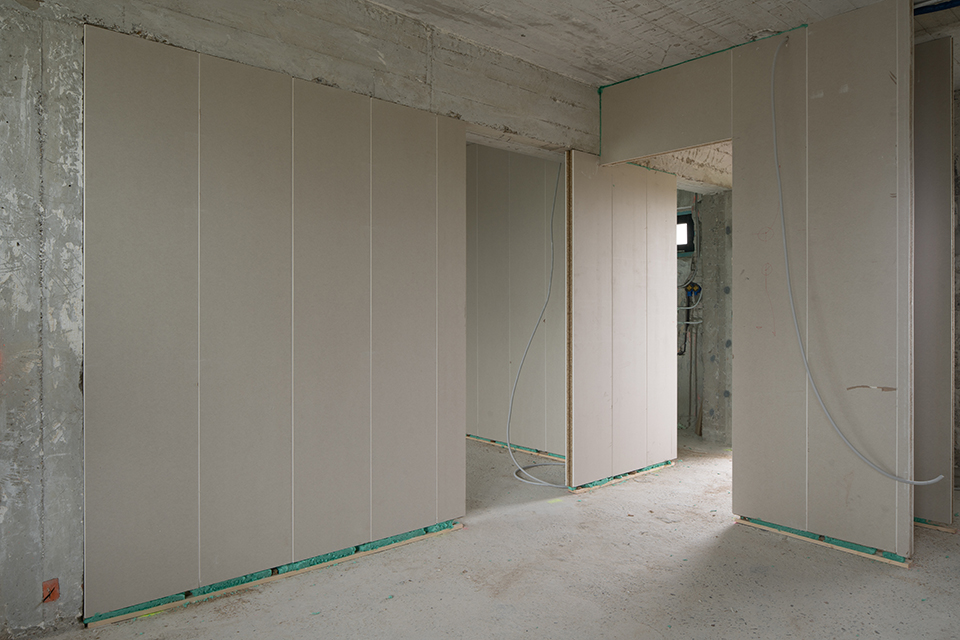 Assembly and finishing of biobased walls, drywall ceilings and window ...